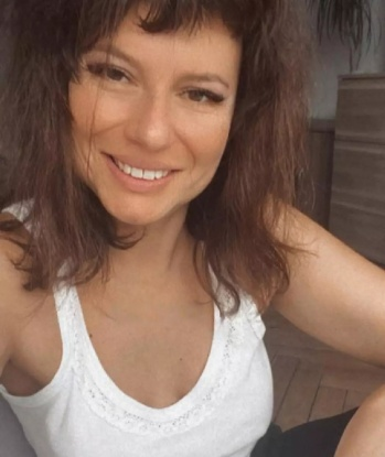 Живу в Москве. В моей компании ты сможешь окунуться в мир страсти и наслаждения. Я готова предложить тебе широкий выбор услуг, чтобы сделать наше свидание незабываемым. Умею создавать атмосферу релаксации и насыщенного удовольствия. Мои фото полностью соответствуют реальности, и вместе с ними ты найдешь отзывы моих довольных клиентов. Для нашей встречи достаточно связаться со мной и я удовлетворю твои самые сокровенные желания. 💋💫 647, 41 год