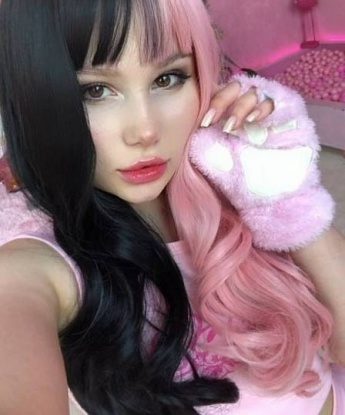 Экспрессивная кокетка приглашает в гости на вечер вдвоем. Обещаю максимум удовольствия и ни секунды скучного отдыха. Только для щедрых и обходительных мужчин. 995, 20 лет