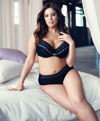 В моих объятиях ты испытаешь истинное блаженство и наслаждение. Я готова погрузить тебя в мир страсти, о котором можешь только мечтать. У меня сногсшибательная фигура и потрясающая красота лица, а мои опытные руки позволят тебе забыть обо всех заботах и провести время настоящей купели для души и тела. В мои услуги входят классический и эротический массаж, секс в разных позах, оральный секс и многое другое. Посмотри фото, чтобы убедиться в моей неповторимой привлекательности. Мои клиенты всегда остаются довольными и возвращаются ко мне снова и снова. Если хочешь испытать незабываемые ощущения, пригласи меня к себе. Я жду тебя, мой красавчик! 😘❤️ 13441, 20 лет