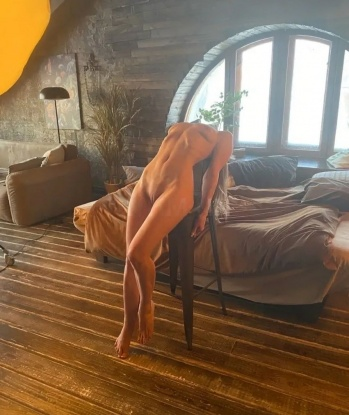 Нежная, чувственная блондинка с ухоженным телом предлагает отдохнуть и расслабиться в ее ласковой компании. Гарантирую приятные впечатления и полный релакс. Позвони, чтобы насладиться вместе! 6082, 32 года